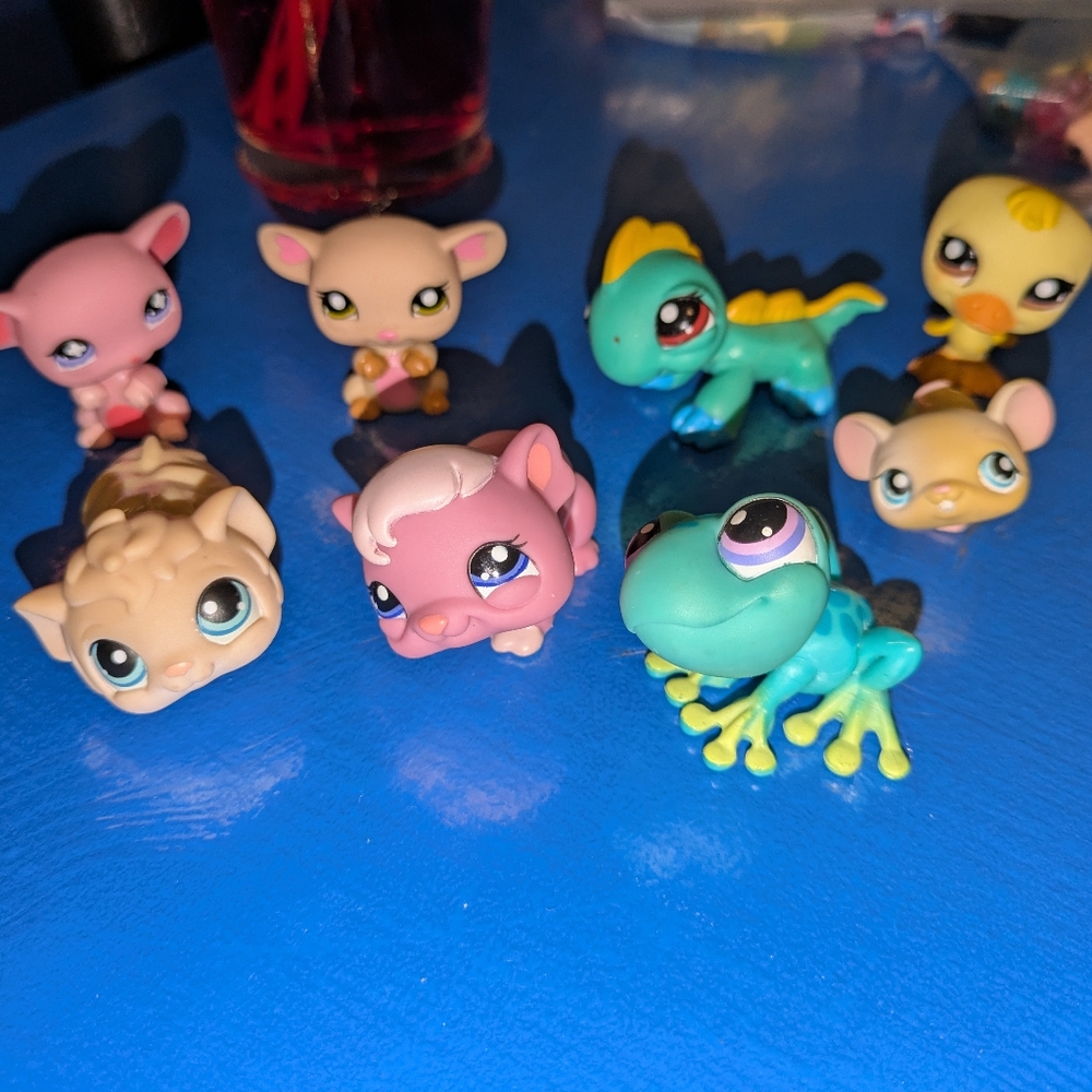 Littles pets Shop Collectible Very Rare